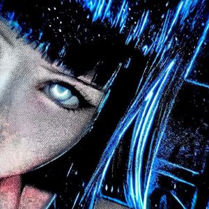 游泳教练在水里含我奶头电影
