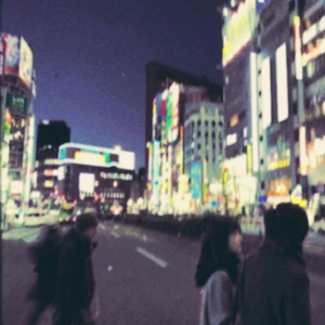 游泳教练在水里含我奶头电影
